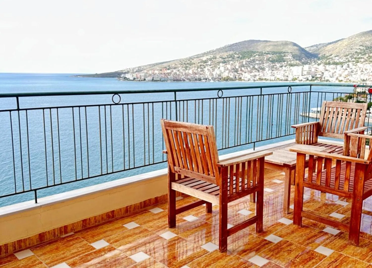 Design Sea View Apartment Sarande